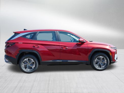 Certified 2026 Hyundai Tucson Blue SE AWD/4WD image 8