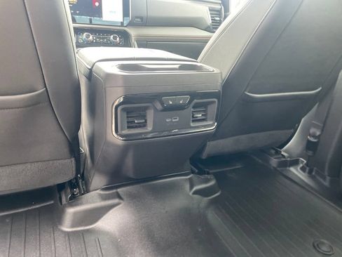 Used 2024 GMC Sierra 1500 AT4 w/ Technology Package AWD/4WD image 27