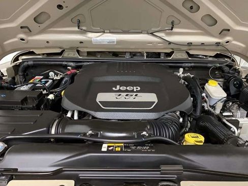 Used 2018 Jeep Wrangler Unlimited Sport S image 76