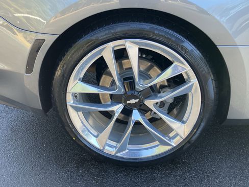 Used 2022 Chevrolet Camaro LT w/ RS Package image 15