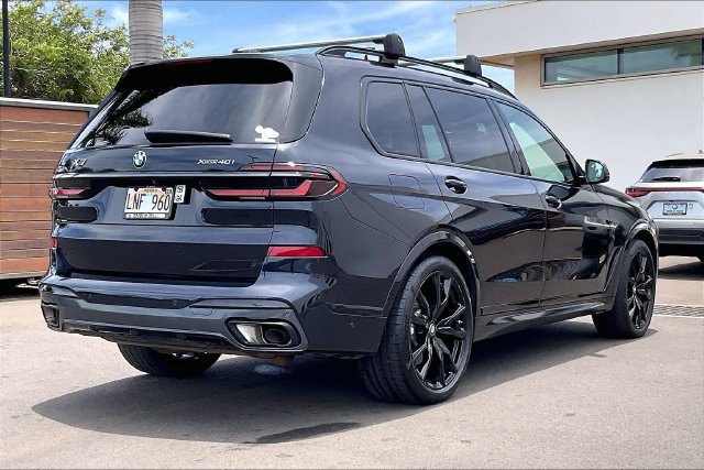 Used 2024 BMW X7 xDrive40i w/ M Sport Package AWD/4WD image 12