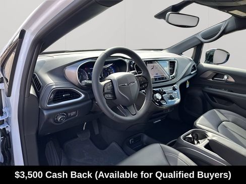 New 2026 Chrysler Pacifica Select w/ S Appearance Package FWD image 28