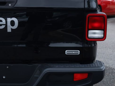 Used 2023 Jeep Gladiator Overland w/ Popular Equipment Package image 19