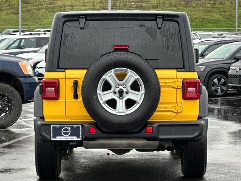 Used 2021 Jeep Wrangler Unlimited Sport image 4