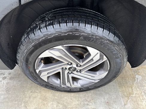 Used 2023 Hyundai Santa Fe SEL image 18