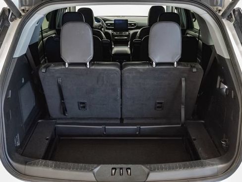 Used 2022 Ford Explorer Limited AWD/4WD image 37
