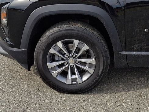 Used 2025 Chevrolet Equinox LT FWD image 27