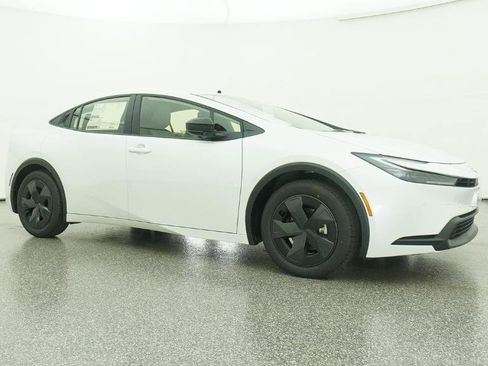 New 2026 Toyota Prius LE image 28