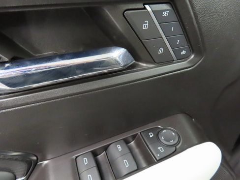 Used 2024 GMC Canyon AT4X image 55