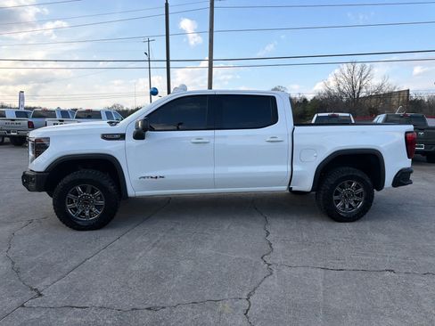Used 2025 GMC Sierra 1500 AT4X image 7