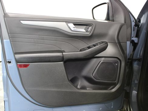 Used 2024 Ford Escape SE FWD image 28