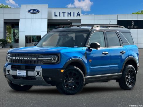 Used 2025 Ford Bronco Sport Badlands image 1