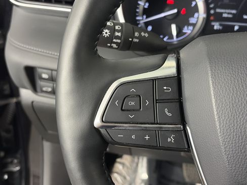 Used 2021 Toyota Highlander Limited AWD/4WD image 30