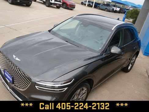 Used 2025 Genesis GV70 2.5T AWD/4WD image 13