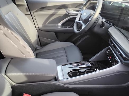 Certified 2025 Audi Q5 Premium Plus w/ Premium Plus image 28