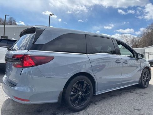 Certified 2023 Honda Odyssey Sport image 4
