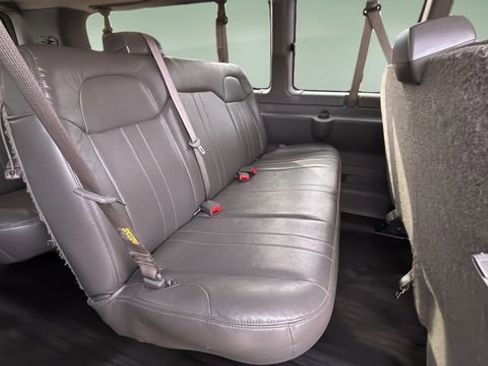 Used 2022 Chevrolet Express 3500 LS image 39