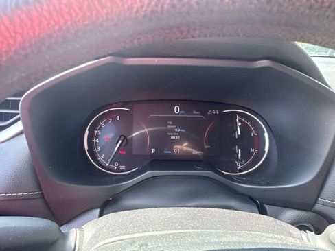 Used 2025 Toyota RAV4 XLE AWD/4WD image 14