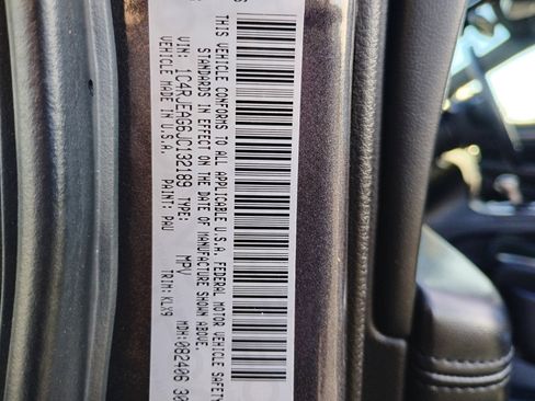 Used 2018 Jeep Grand Cherokee Altitude image 30