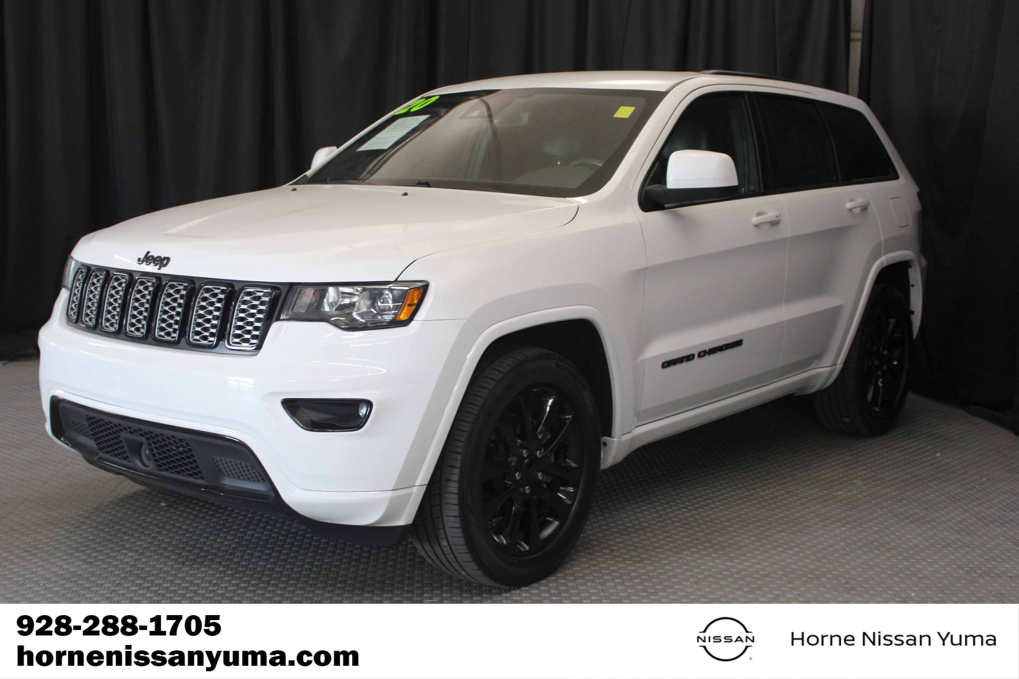 Used 2020 Jeep Grand Cherokee Altitude RWD image 3