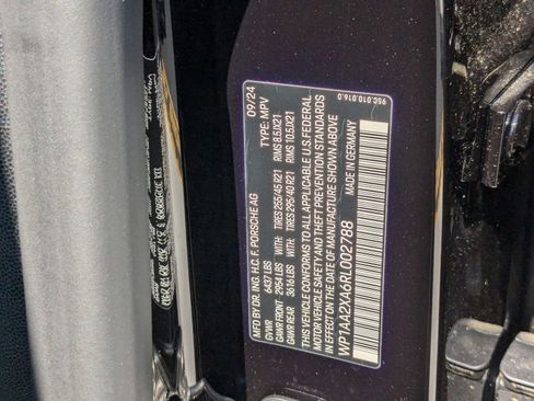 New 2024 Porsche Macan 4 Electric image 29