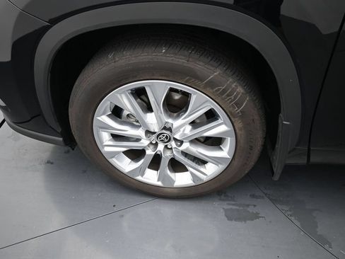 Used 2022 Toyota Highlander Limited AWD/4WD image 16