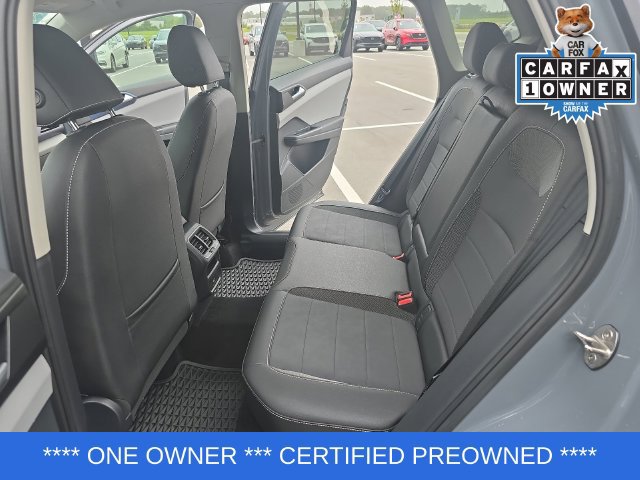 Used 2023 Volkswagen Taos SE w/ Black Wheel Package FWD image 11