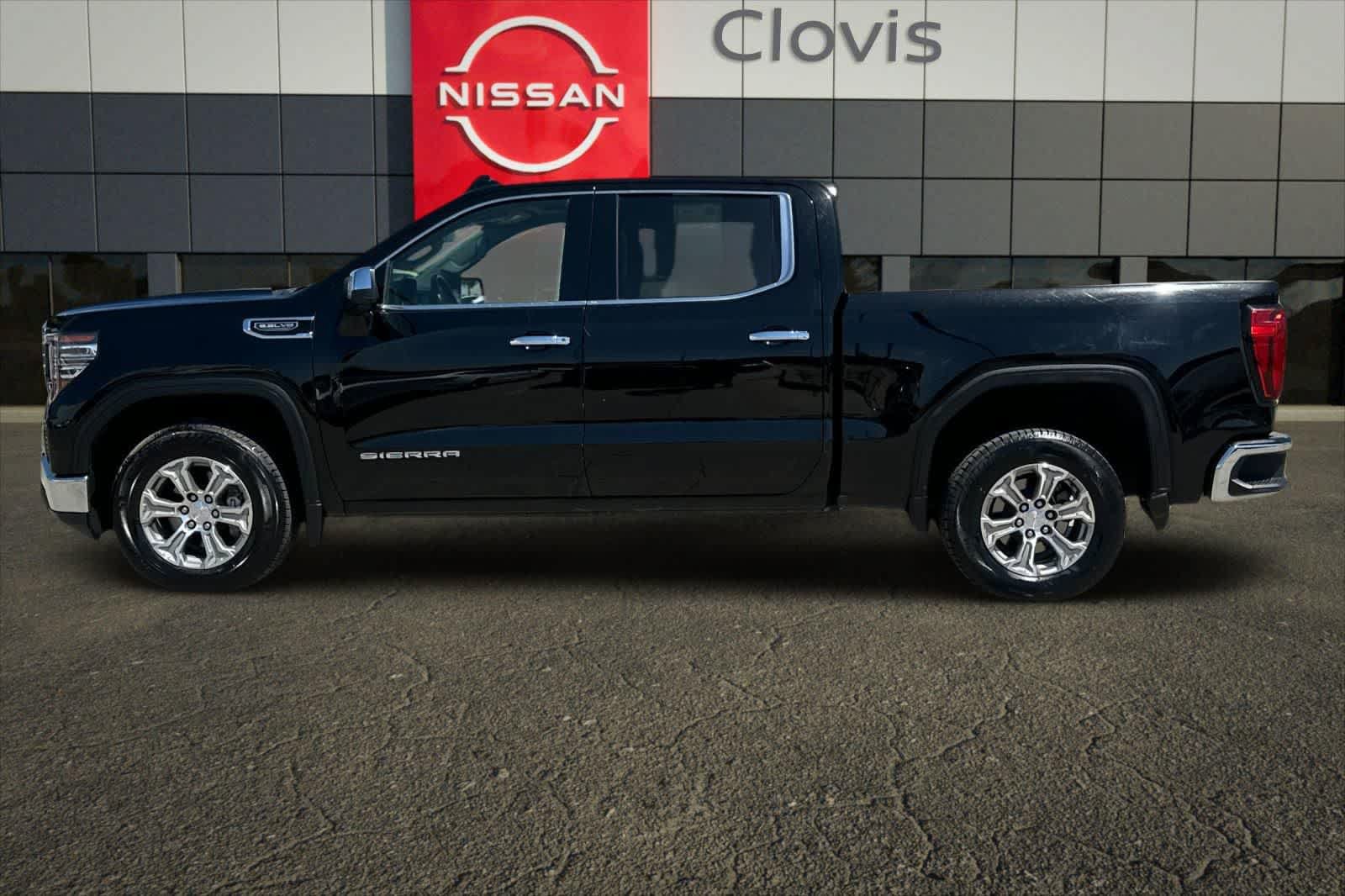 Used 2025 GMC Sierra 1500 SLT RWD image 6