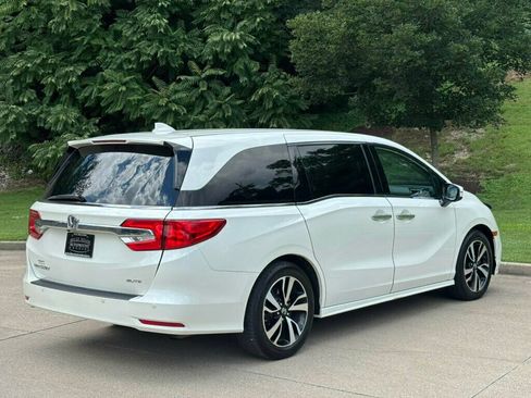 Used 2018 Honda Odyssey Elite image 4