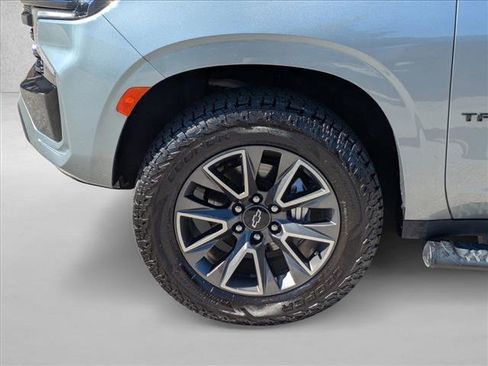 Used 2023 Chevrolet Tahoe Z71 w/ Luxury Package image 22