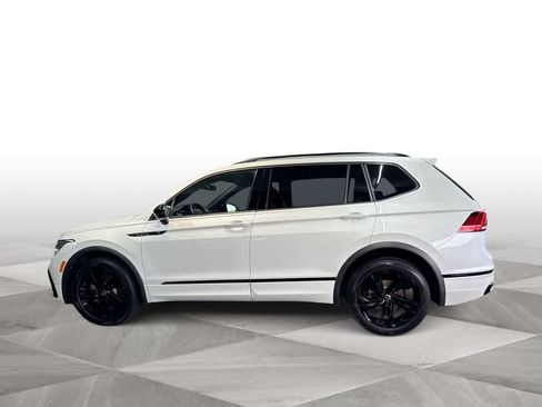 Certified 2023 Volkswagen Tiguan SE R-Line FWD image 5