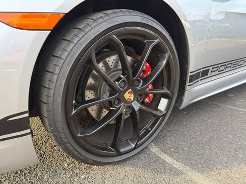 Used 2024 Porsche 718 Cayman w/ Premium Package image 10