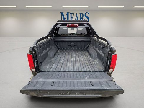 Used 2025 Chevrolet Colorado Trail Boss w/ Midnight Edition image 13