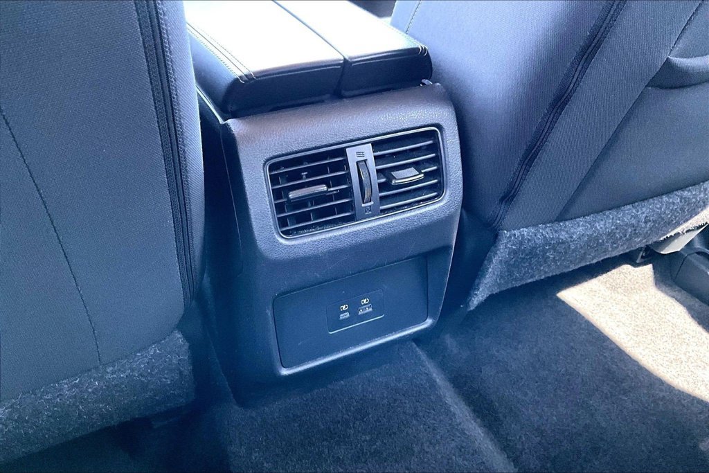 Used 2023 Nissan Rogue SV FWD image 10