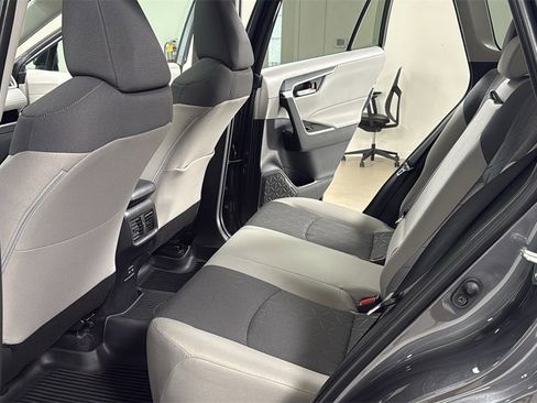 Certified 2025 Toyota RAV4 XLE w/ Convenience Package image 15