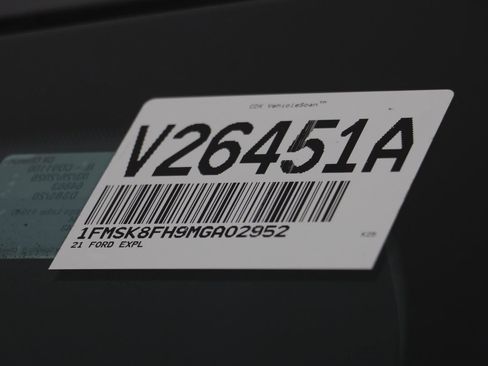 Used 2021 Ford Explorer Limited w/ Equipment Group 301A image 26