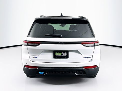 Used 2022 Jeep Grand Cherokee Trailhawk w/ Luxury Tech Group III AWD/4WD image 7
