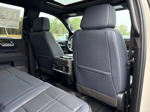 New 2026 Chevrolet Silverado 1500 High Country image 17