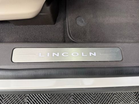 Used 2023 Lincoln Aviator Reserve w/ Equipment Group 201A image 33