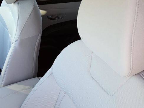 New 2026 Hyundai Tucson SEL FWD image 24