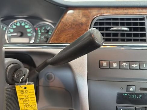 Used 2006 Buick LaCrosse CX FWD image 18