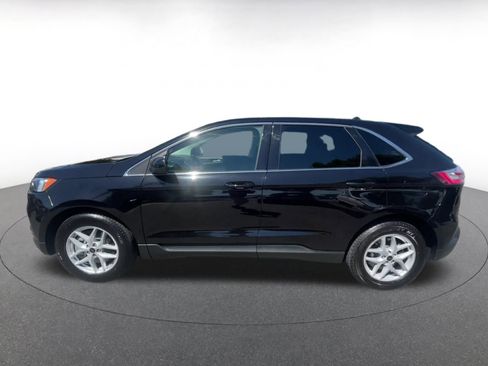 Used 2024 Ford Edge SEL image 9