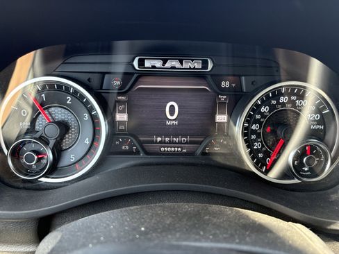 Used 2021 RAM 2500 Laramie w/ Night Edition image 19