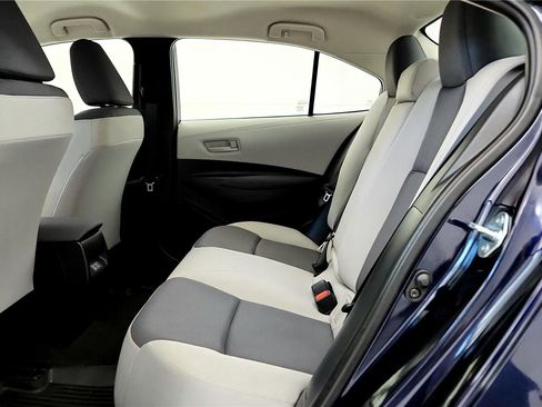 Certified 2024 Toyota Corolla LE image 33