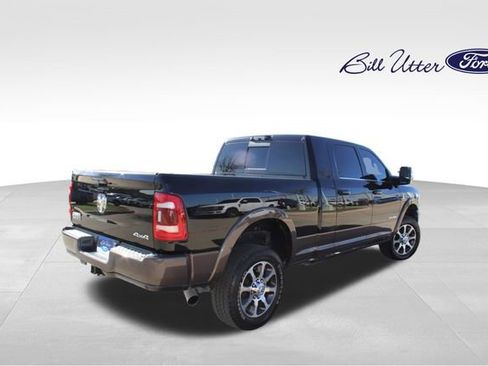 Used 2024 RAM 2500 Limited w/ Towing Technology Group image 5