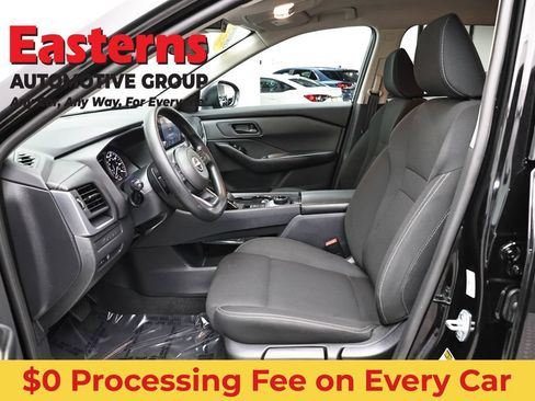 Used 2024 Nissan Rogue S AWD/4WD image 14