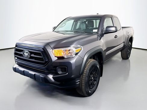Used 2020 Toyota Tacoma SR w/ SX Package AWD/4WD image 4