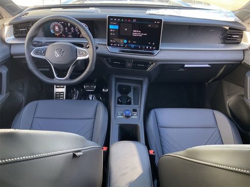 New 2026 Volkswagen Tiguan SE R-Line image 11