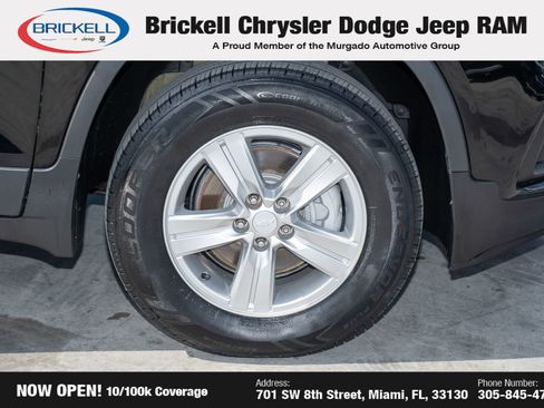 Used 2020 Chevrolet Trax LT w/ LT Convenience Package image 38