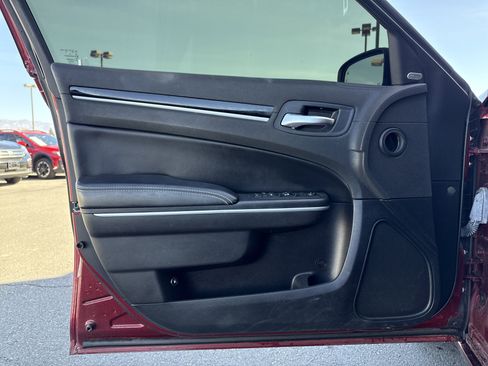 Used 2021 Chrysler 300 S image 10